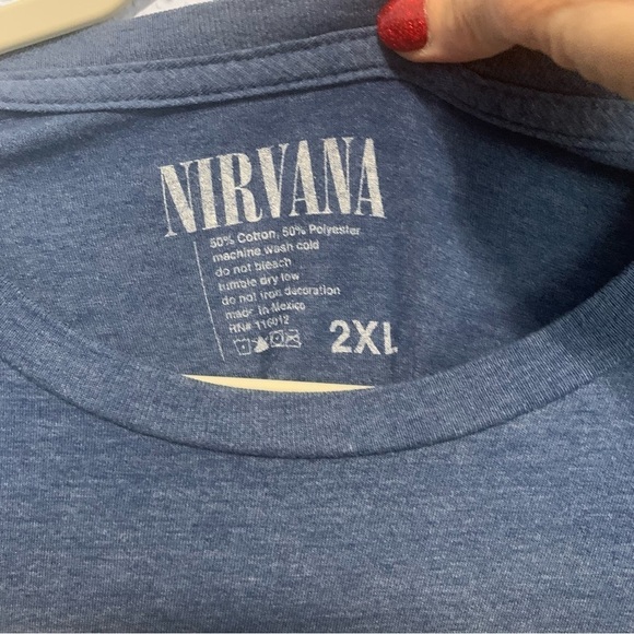 Nirvana Blue Smiley Face Short Sleeve 2016 Band Tee 2XL - Picture 2 of 6